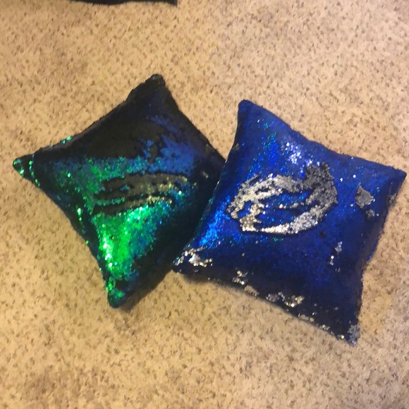 ❌SOLD❌Sequin Pillows - Picture 2 of 3